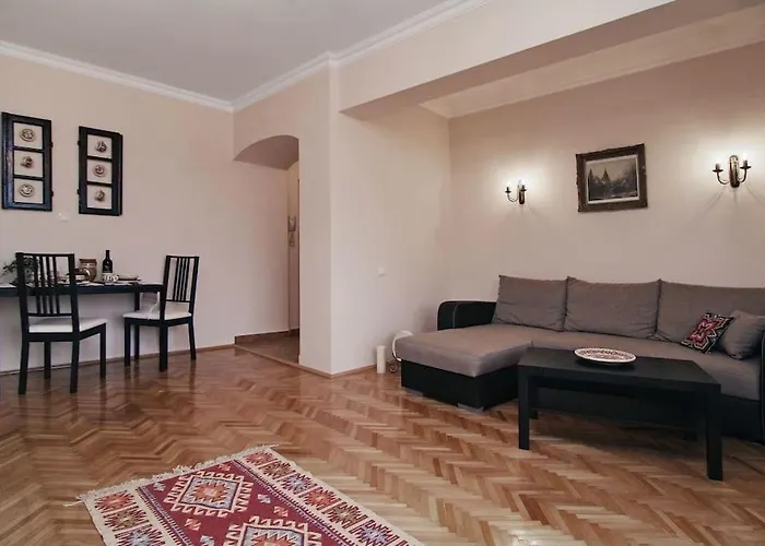 Istoric Center - Romanian Quiet Apartment